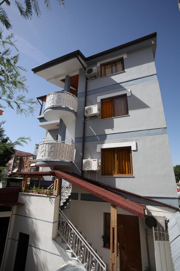 Alen Bar Hotel Tirana Exterior photo